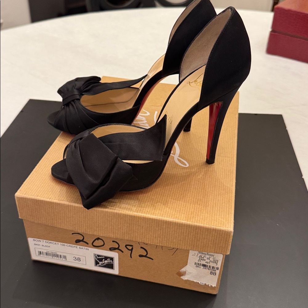 Christian Louboutin Black Peep-Toe Bow Heels - Picture 4 of 4